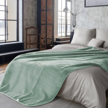 Patura Clara Pierre Cardin Verde Mint, 220 x 240 cm