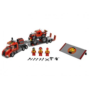 Camion transportor gigant