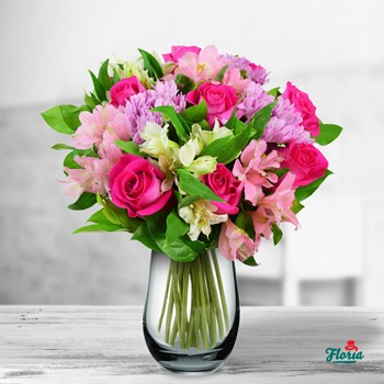 Buchet de flori - Esti adorabila!