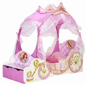 Worlds Apart - Pat trasura Disney Princess