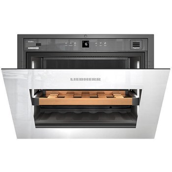 Vitrina de vin incorporabila Liebherr WKEgw 582, clasa G, 46 l